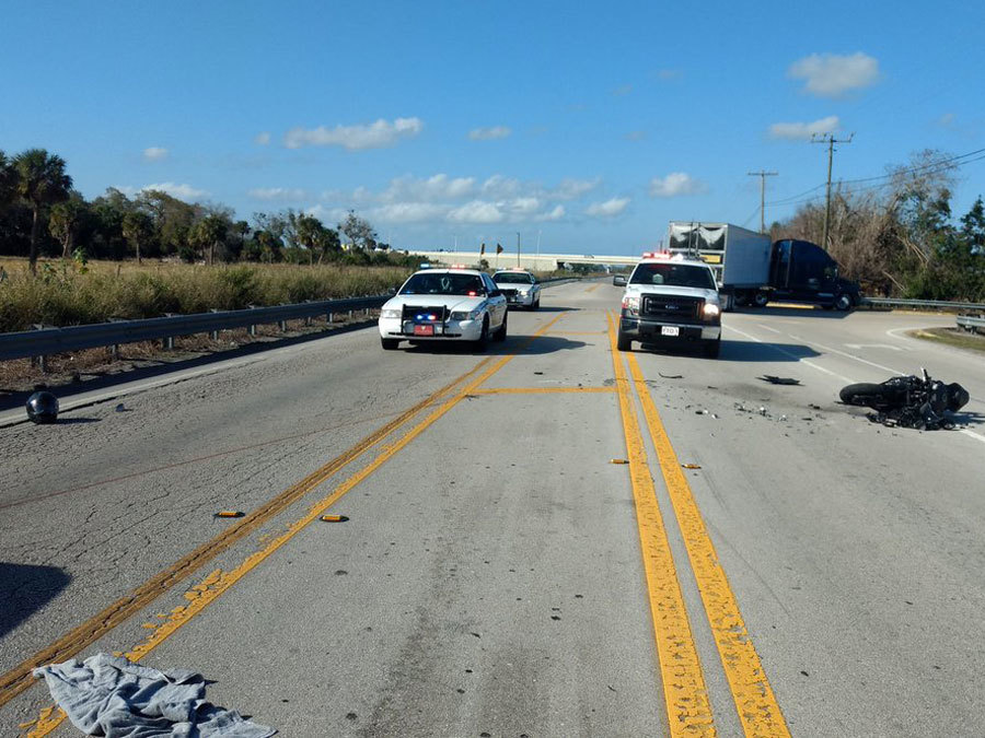 Crash closes section of Kings Highway