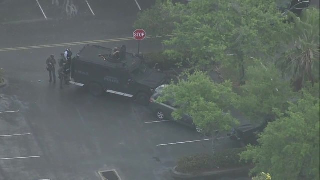 Murder Suspect Tracked To Lot Near Near Sawgrass Mills Mall