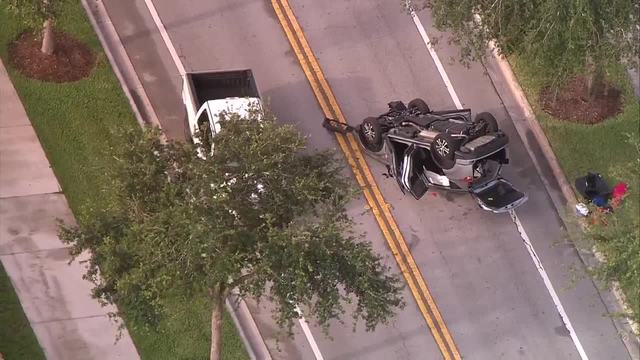 Royal Palm crash sends 2 people to the hospital