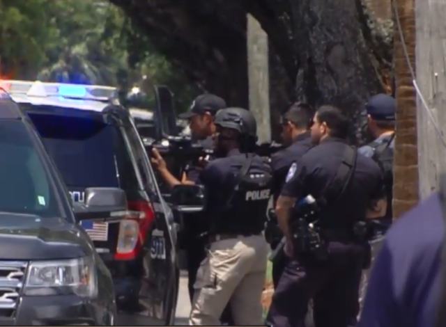 2 men in custody after West Palm robbery, chase